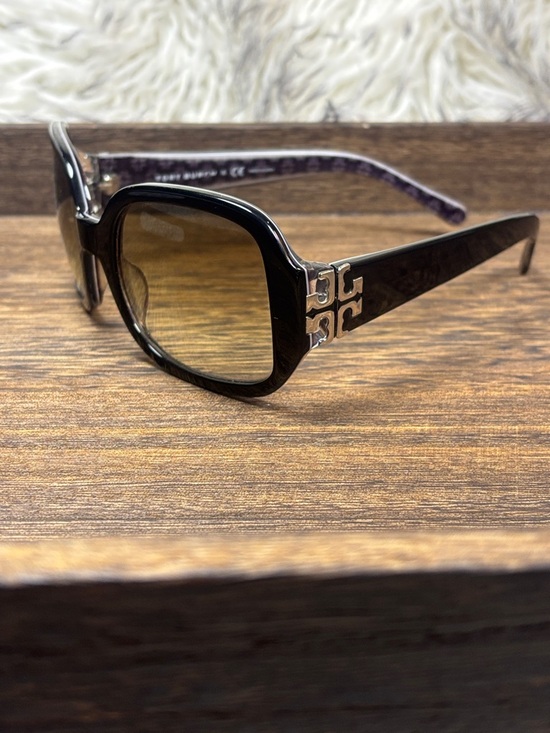 Tory Burch Accessories - Tory Burch Black Frame Sunglasses with Gradient Lenses